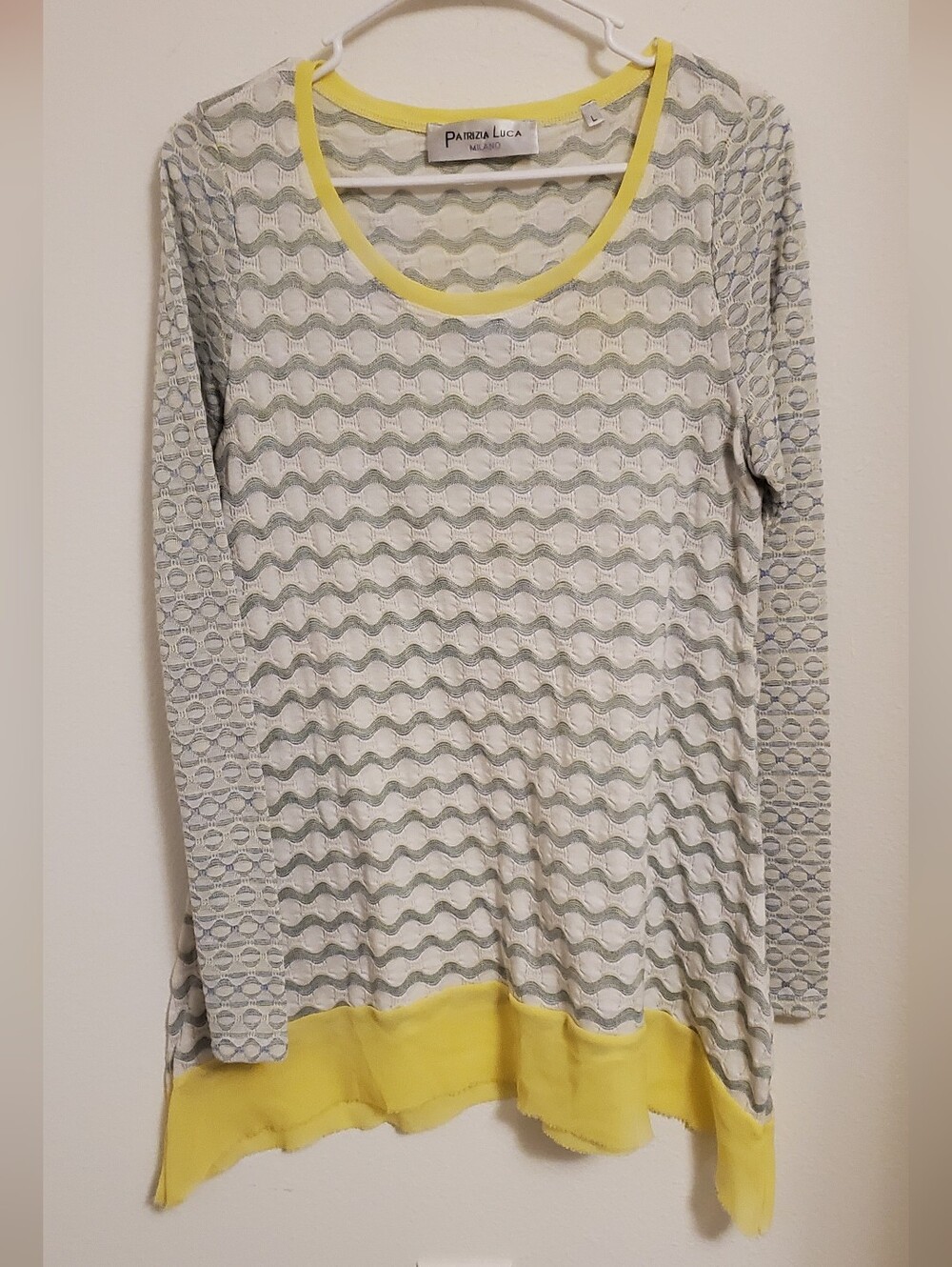 Patrizia Luca Women's Grey & Yellow Wave-Print Long Sleeve Top